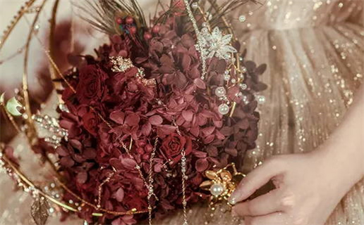 今天生肖鼠的财运方位是什么_今天生肖鼠的财运方位是什么呢