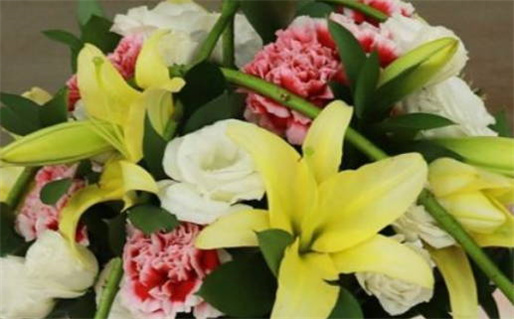 1984属鼠男的婚姻_1984属鼠男的婚姻和命运