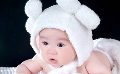 黄姓女孩子起名技巧：2026年04月08日生辰八字取名指南