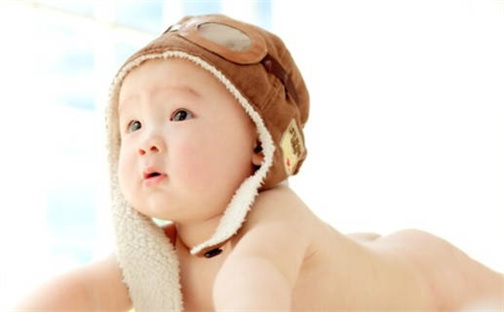 李姓2026年02月11日出生的男孩子五行缺什么？如何科学取名